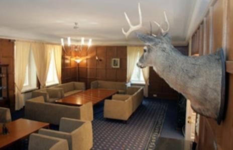Hotelli-Ravintola Maentaen Klubi Mantta Bagian luar foto