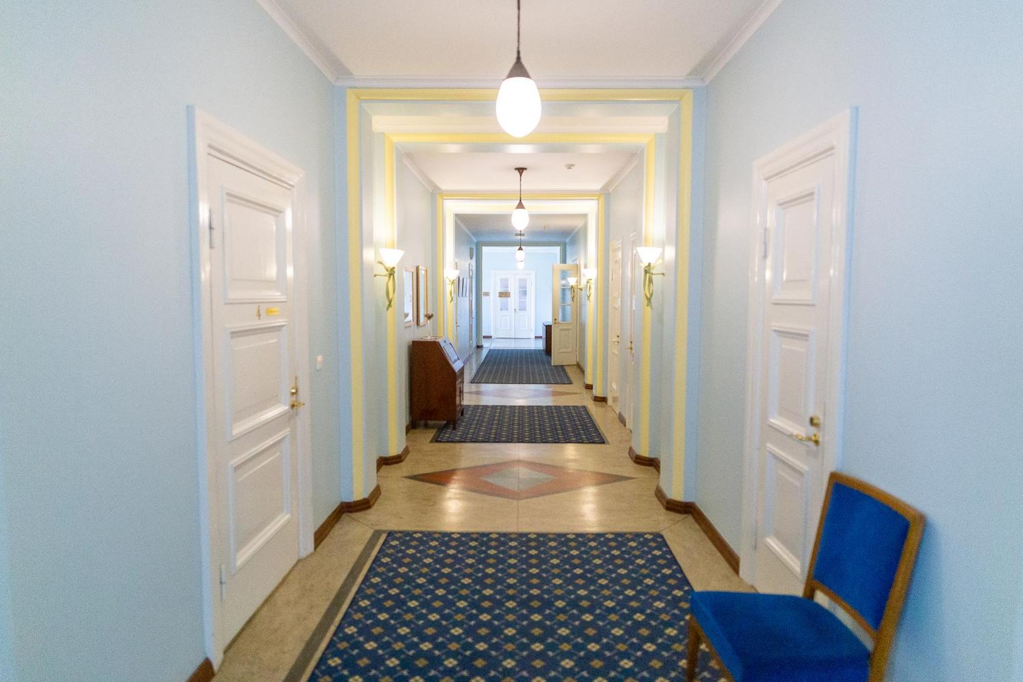 Hotelli-Ravintola Maentaen Klubi Mantta Bagian luar foto
