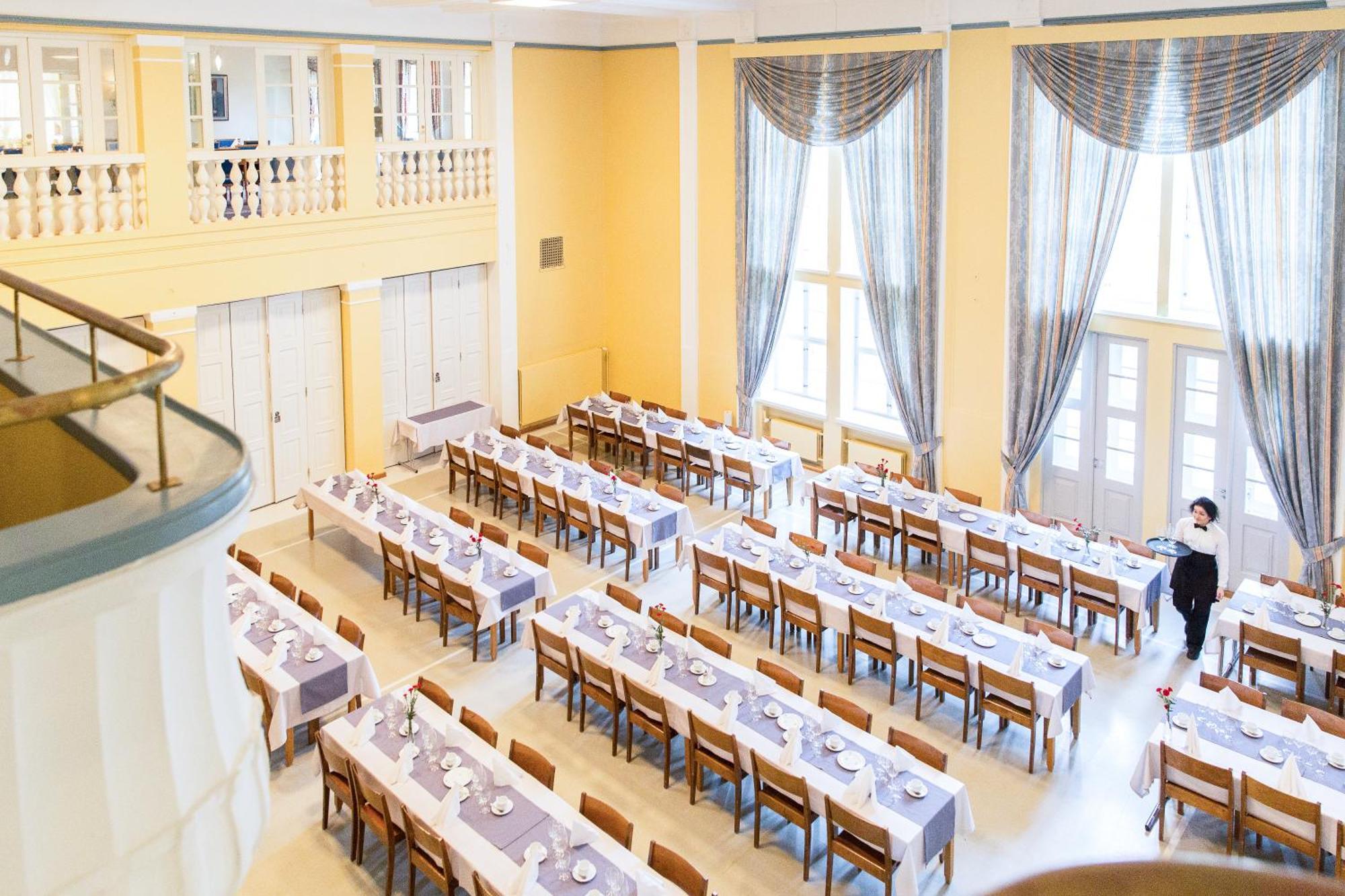 Hotelli-Ravintola Maentaen Klubi Mantta Bagian luar foto